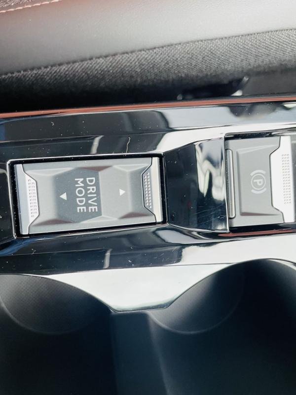 Peugeot 208 - Photo 32