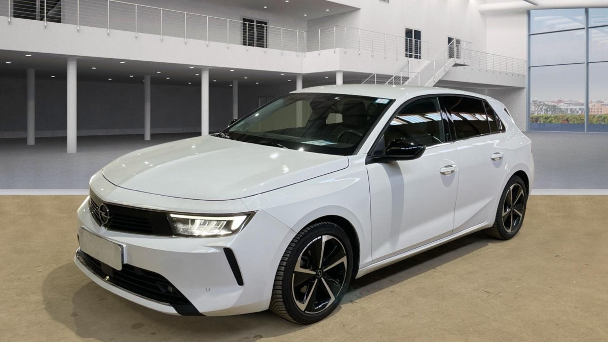Opel Astra - Photo 1