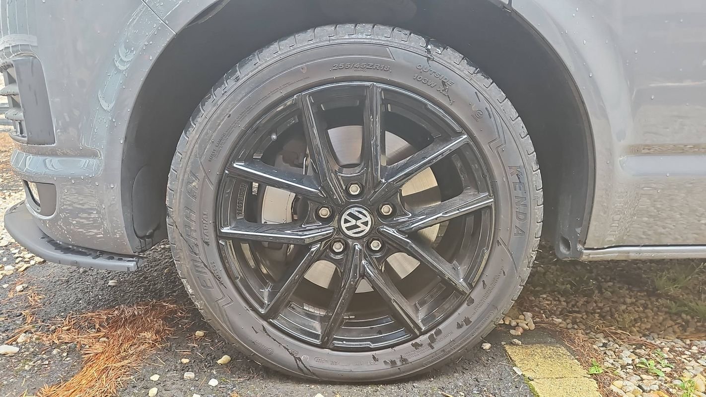Volkswagen Transporter - Photo 18