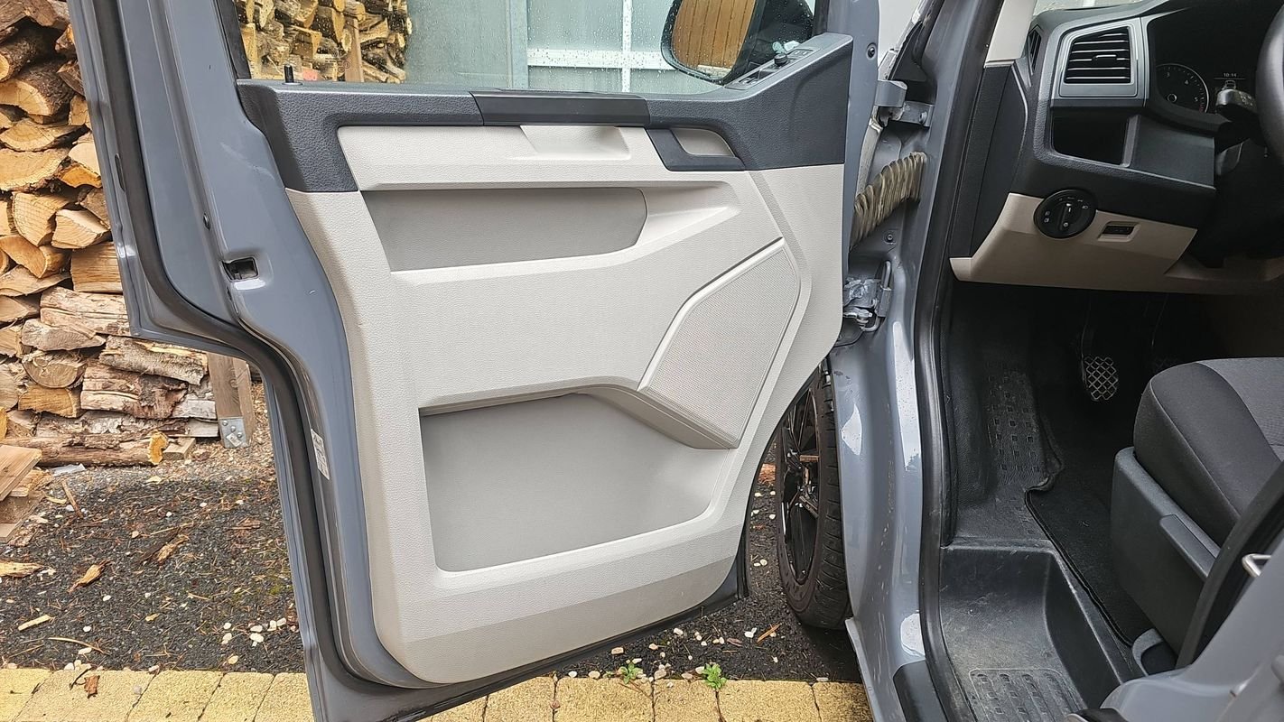 Volkswagen Transporter - Photo 7