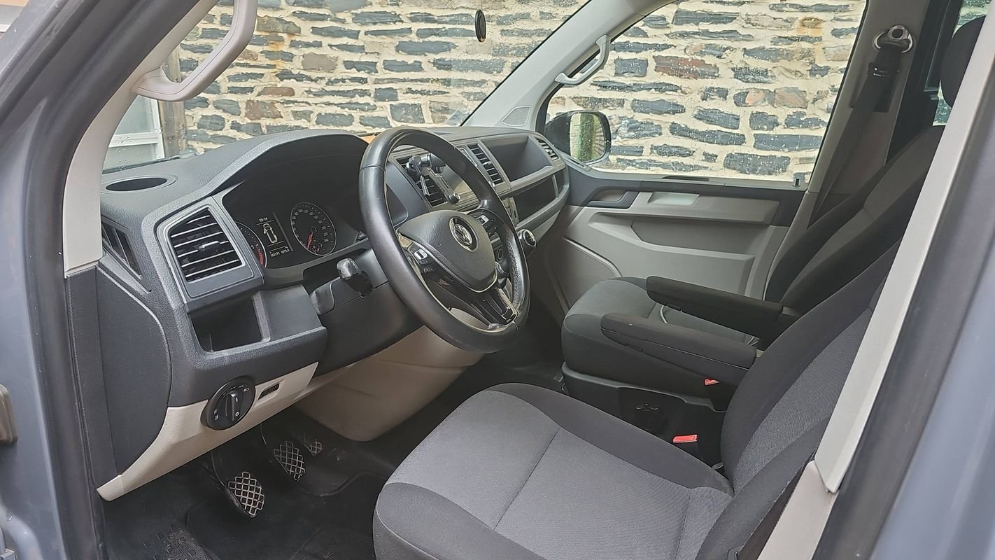 Volkswagen Transporter - Photo 8