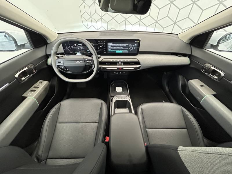 Kia EV4 - Photo 17