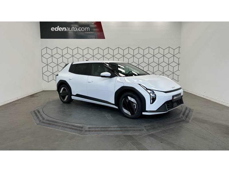 Kia EV4 - Photo 2