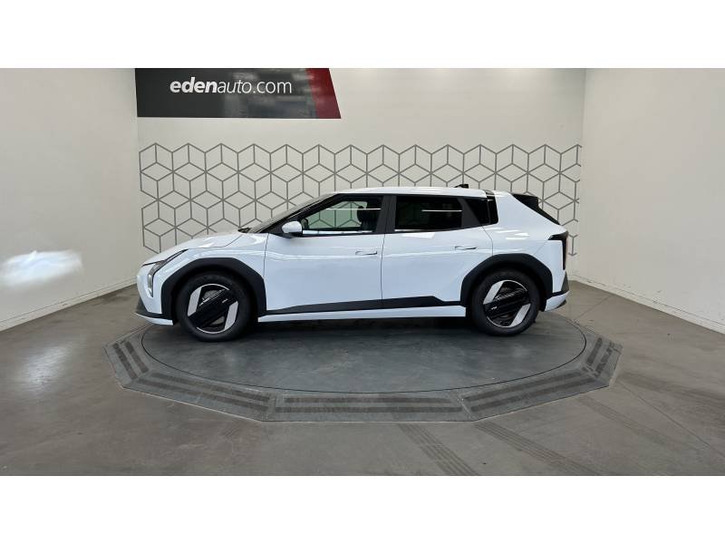 Kia EV4 - Photo 3