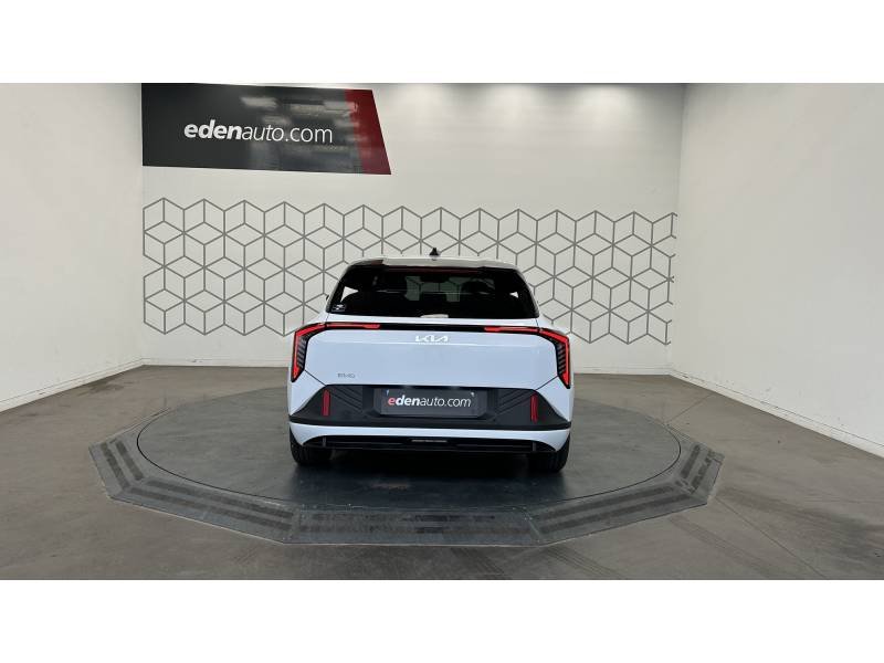 Kia EV4 - Photo 4