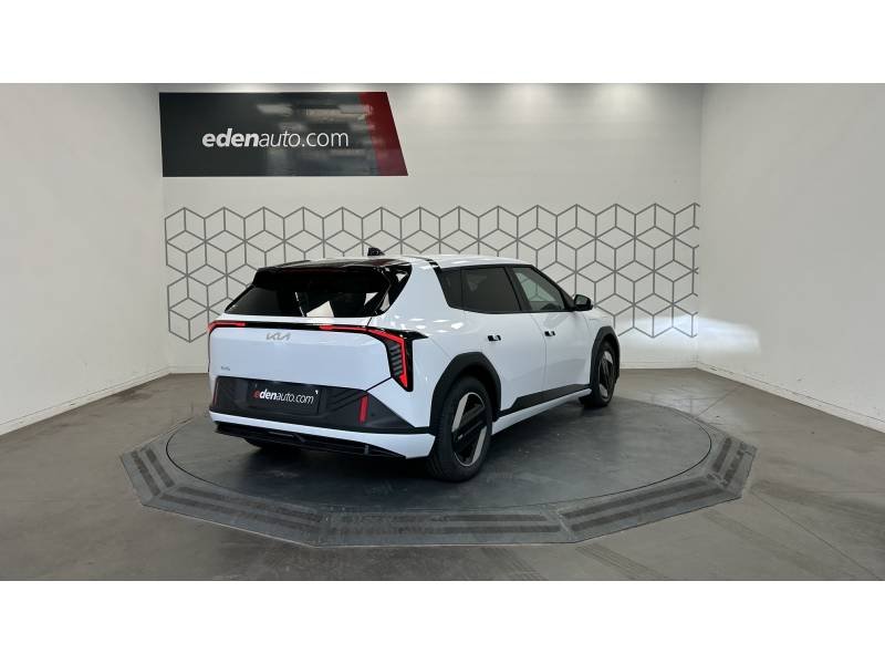 Kia EV4 - Photo 5