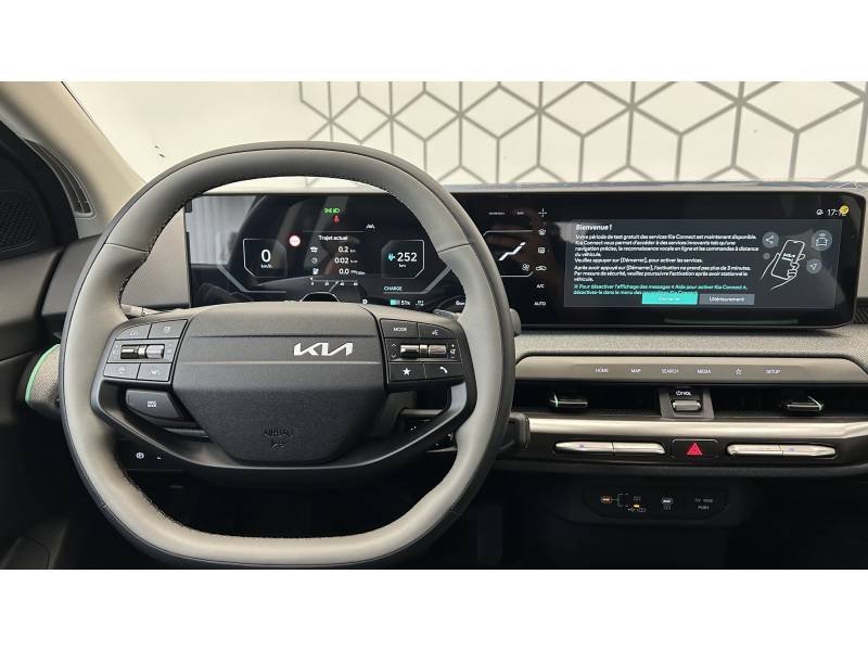 Kia EV4 - Photo 8