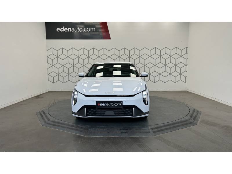 Kia EV4 - Photo 10