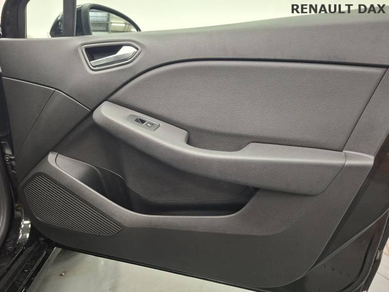 Renault Clio - Photo 21