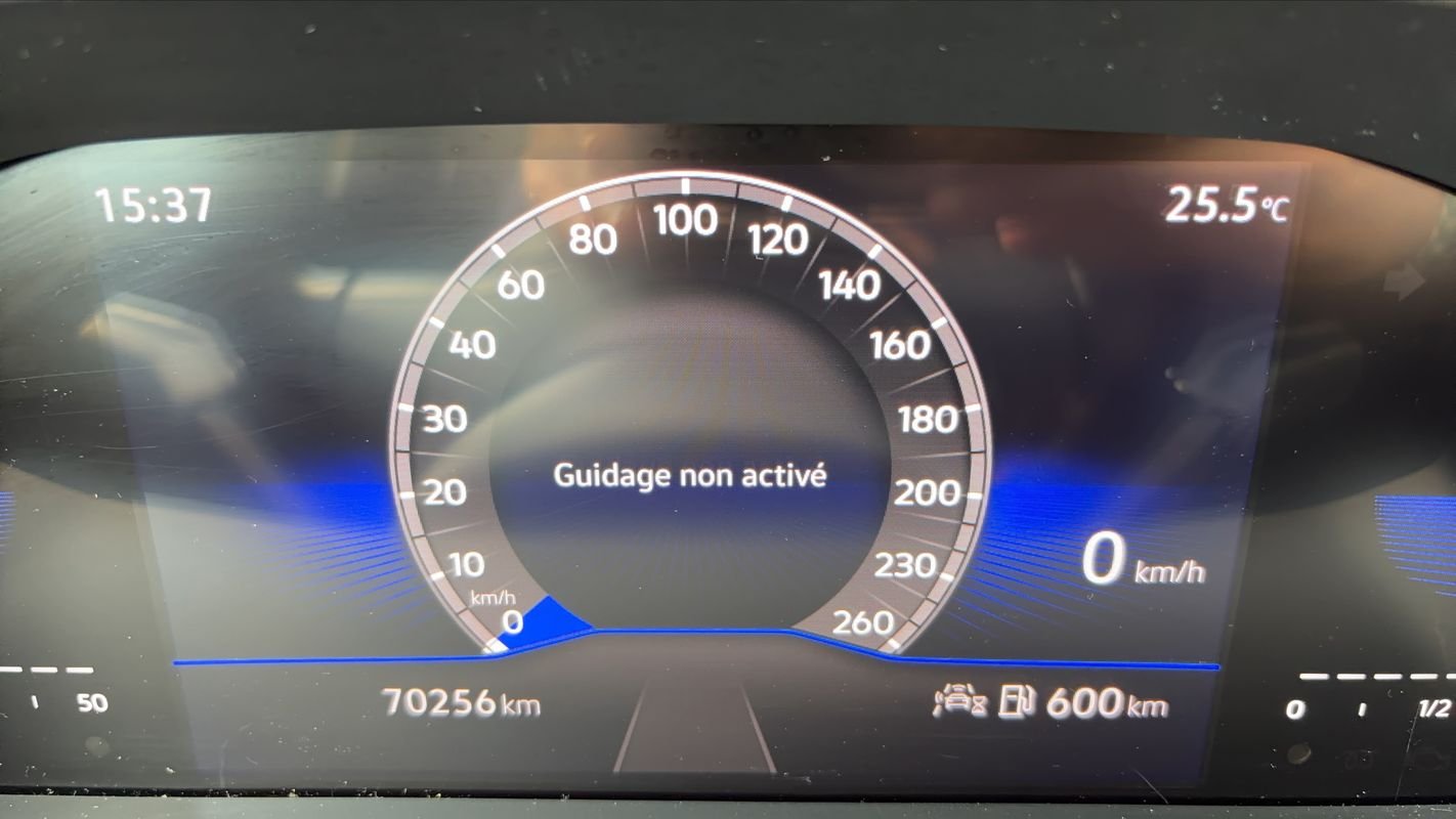 Volkswagen T-Roc - Photo 12