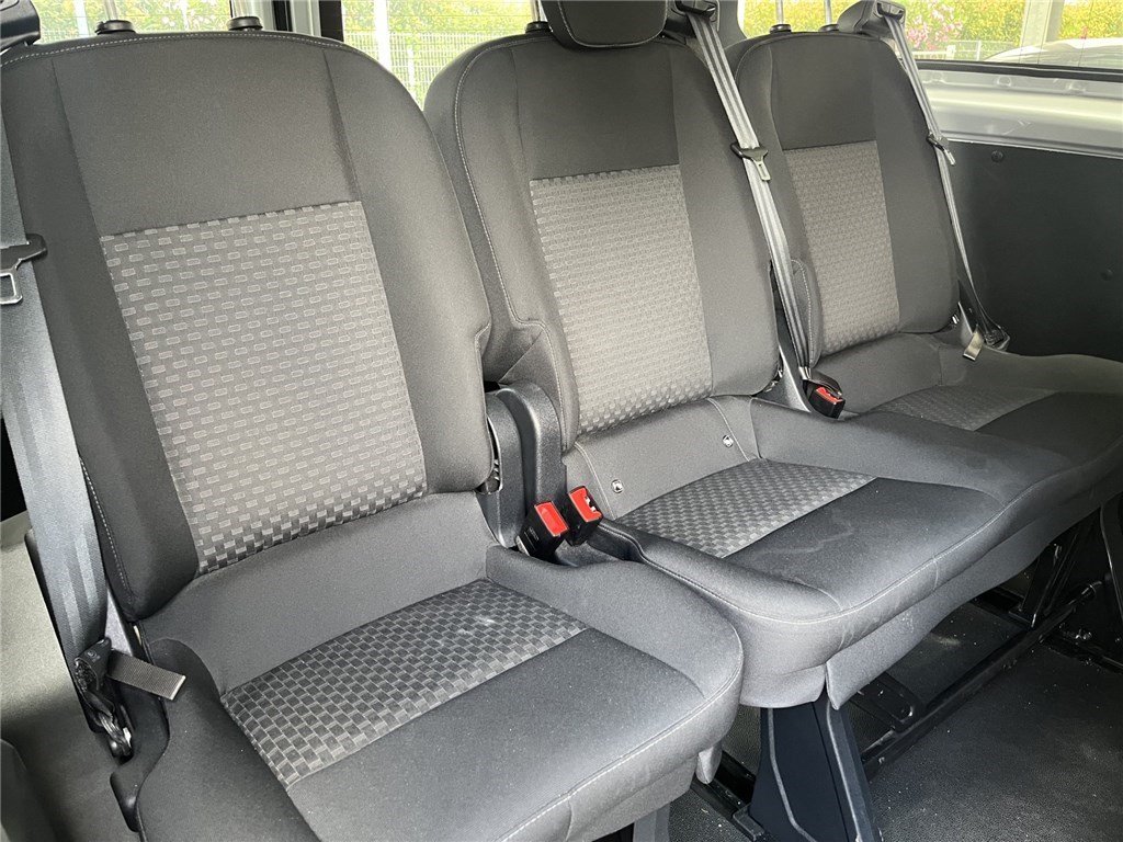 Ford Transit Custom Kombi - Photo 8