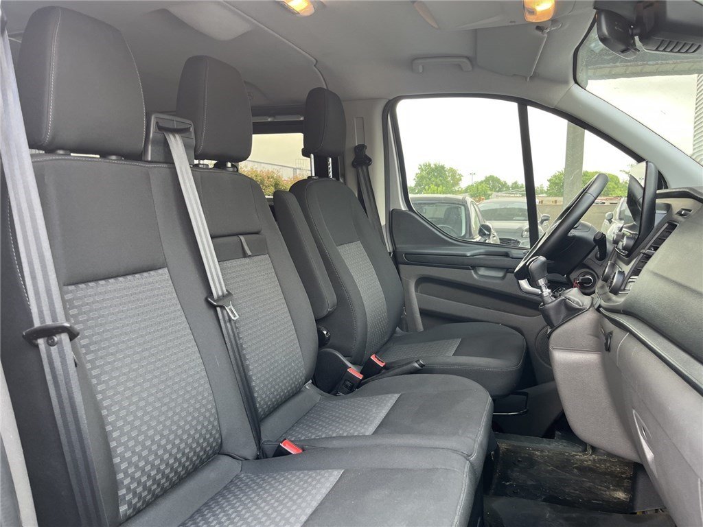Ford Transit Custom Kombi - Photo 10