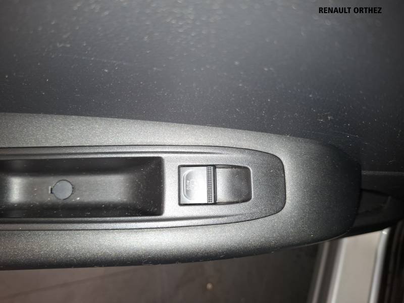 Renault Captur - Photo 18