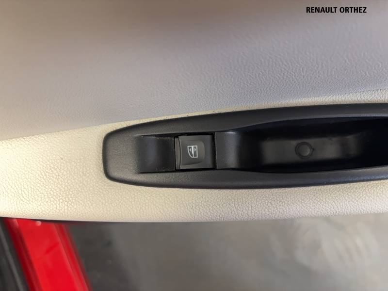 Renault Captur - Photo 15