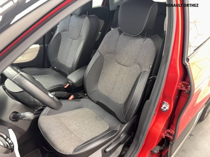 Renault Captur - Photo 10