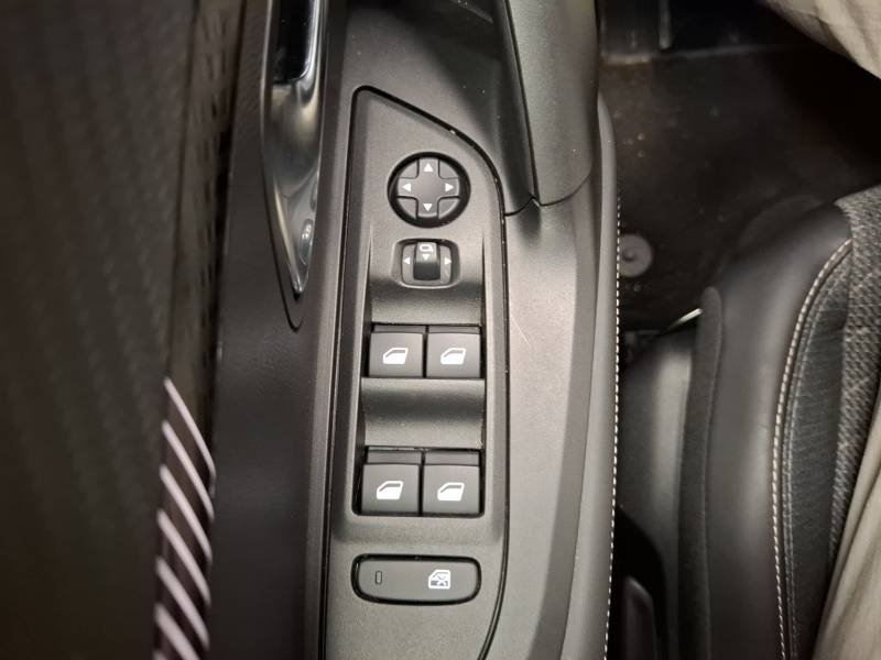 Peugeot 2008 - Photo 25