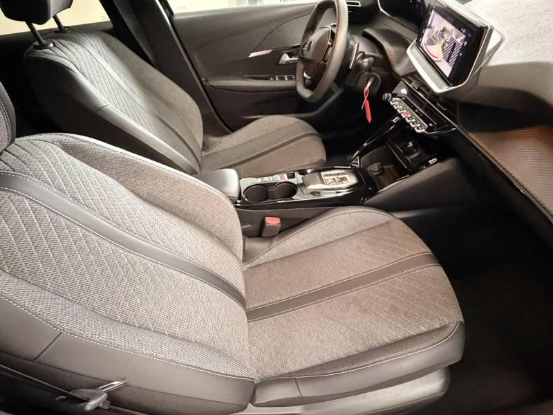 Peugeot 208 - Photo 20