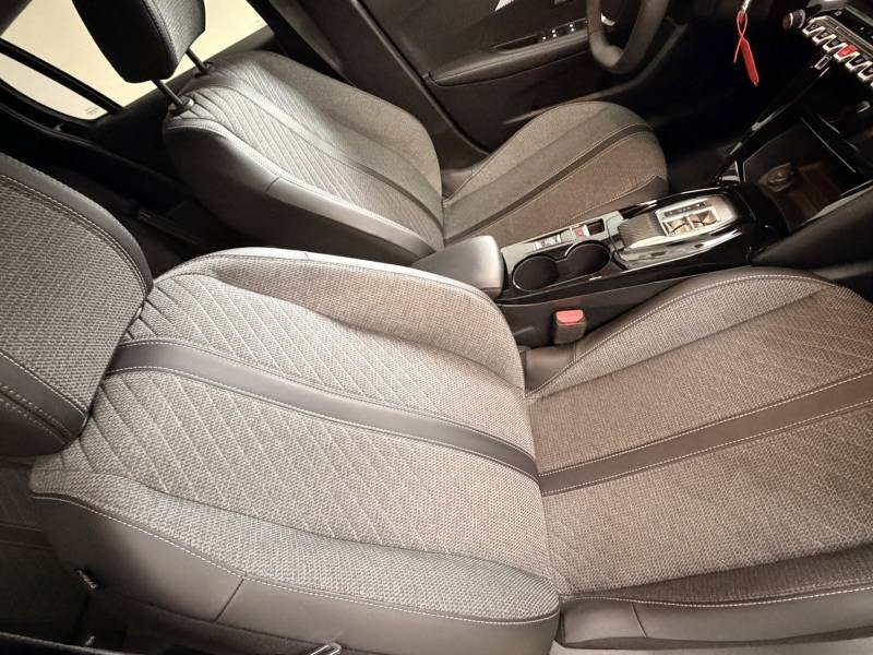 Peugeot 208 - Photo 23