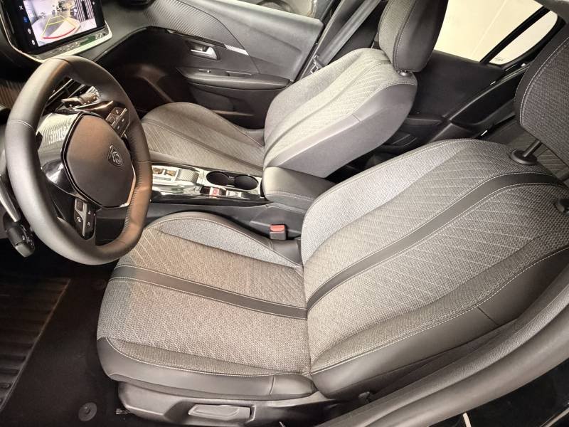 Peugeot 208 - Photo 26