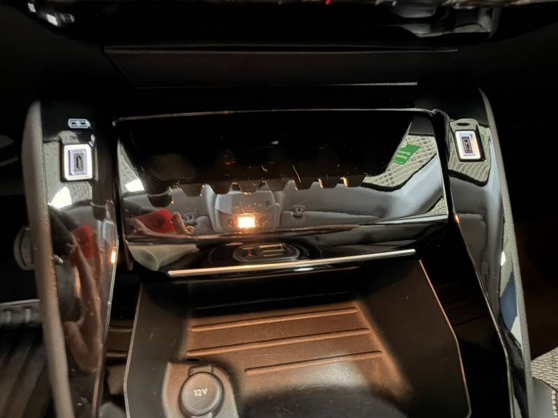 Peugeot 208 - Photo 33