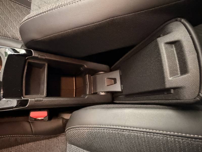 Peugeot 208 - Photo 38