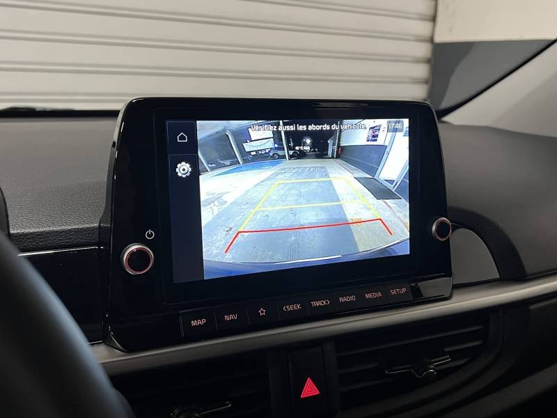 Kia Picanto - Photo 11