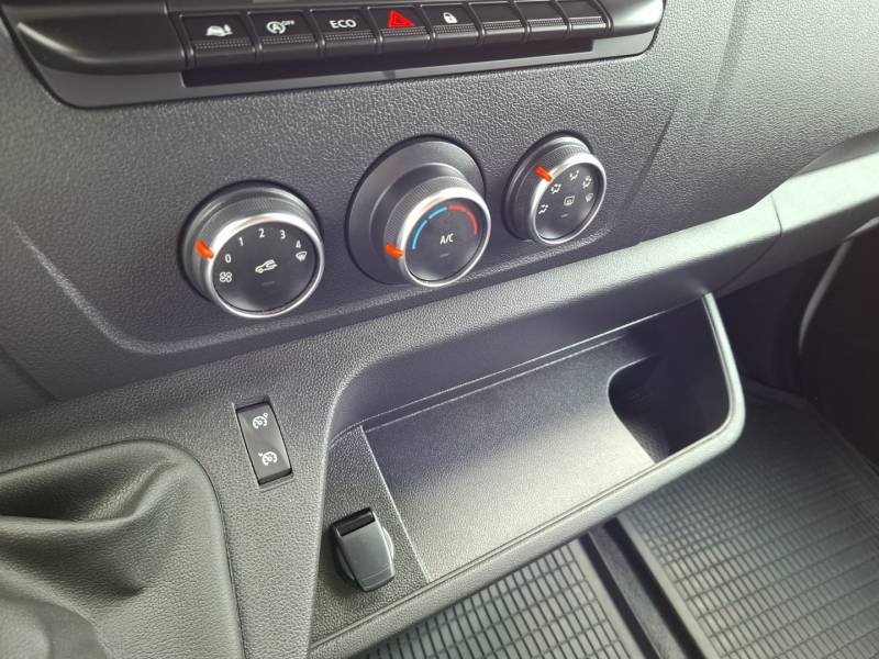 Renault Master - Photo 25