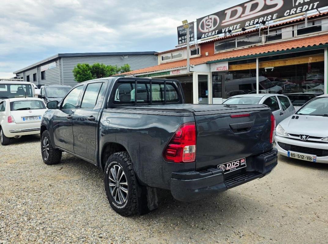 Toyota Hilux - Photo 11