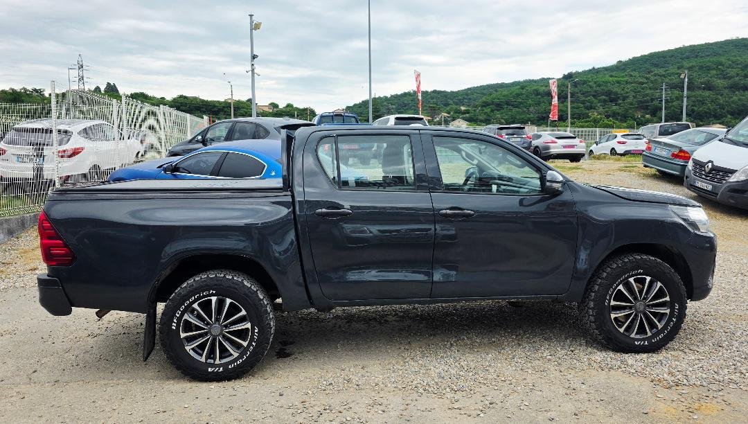 Toyota Hilux - Photo 14