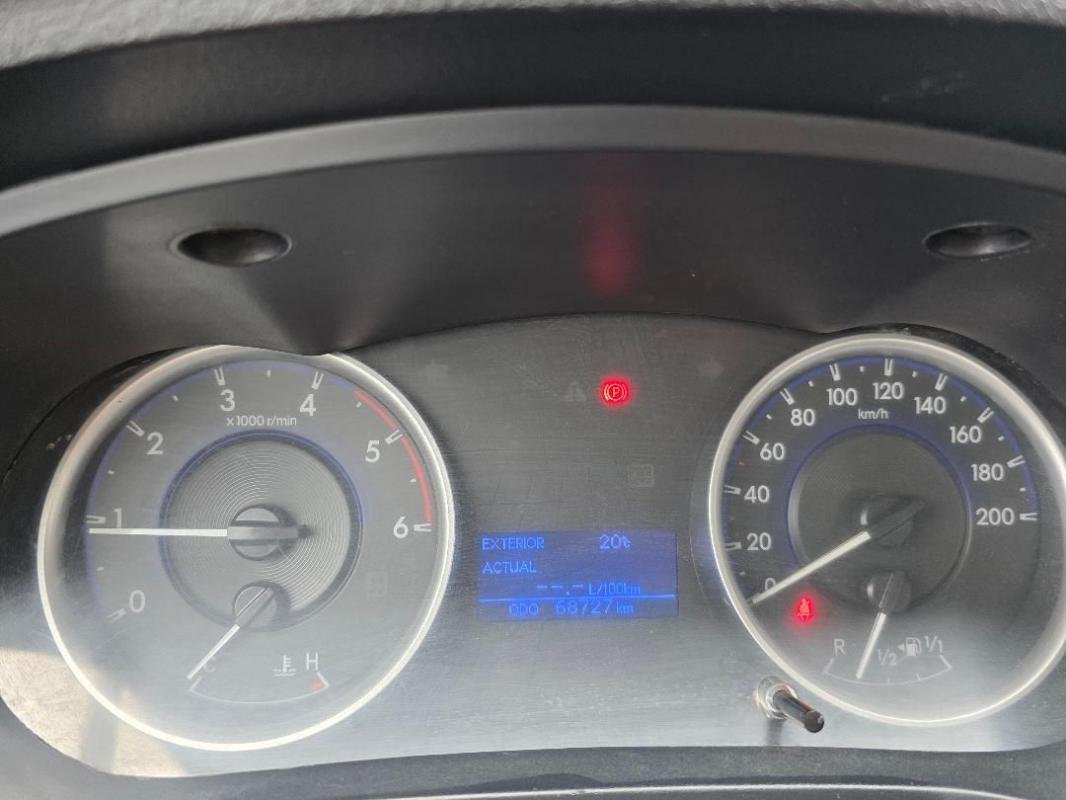 Toyota Hilux - Photo 19