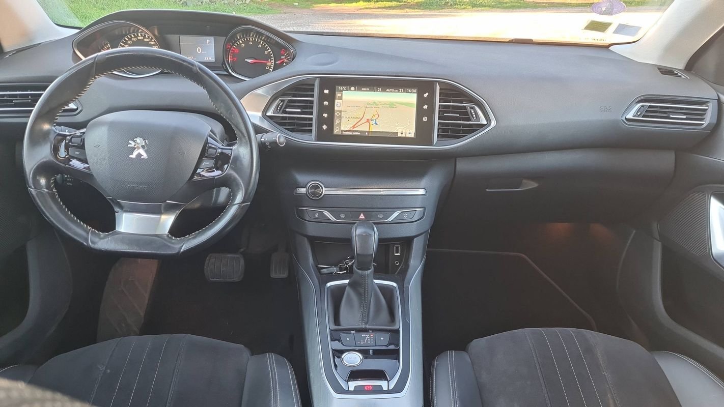 Peugeot 308 - Photo 11