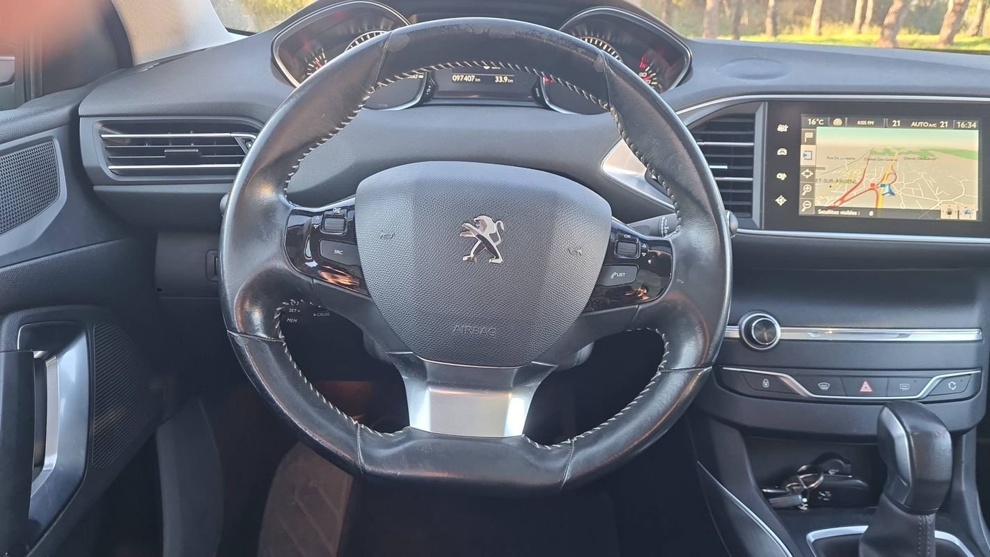 Peugeot 308 - Photo 23