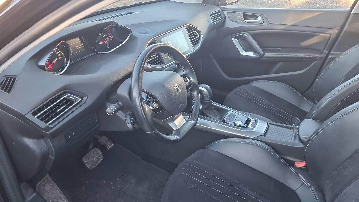 Peugeot 308 - Photo 8