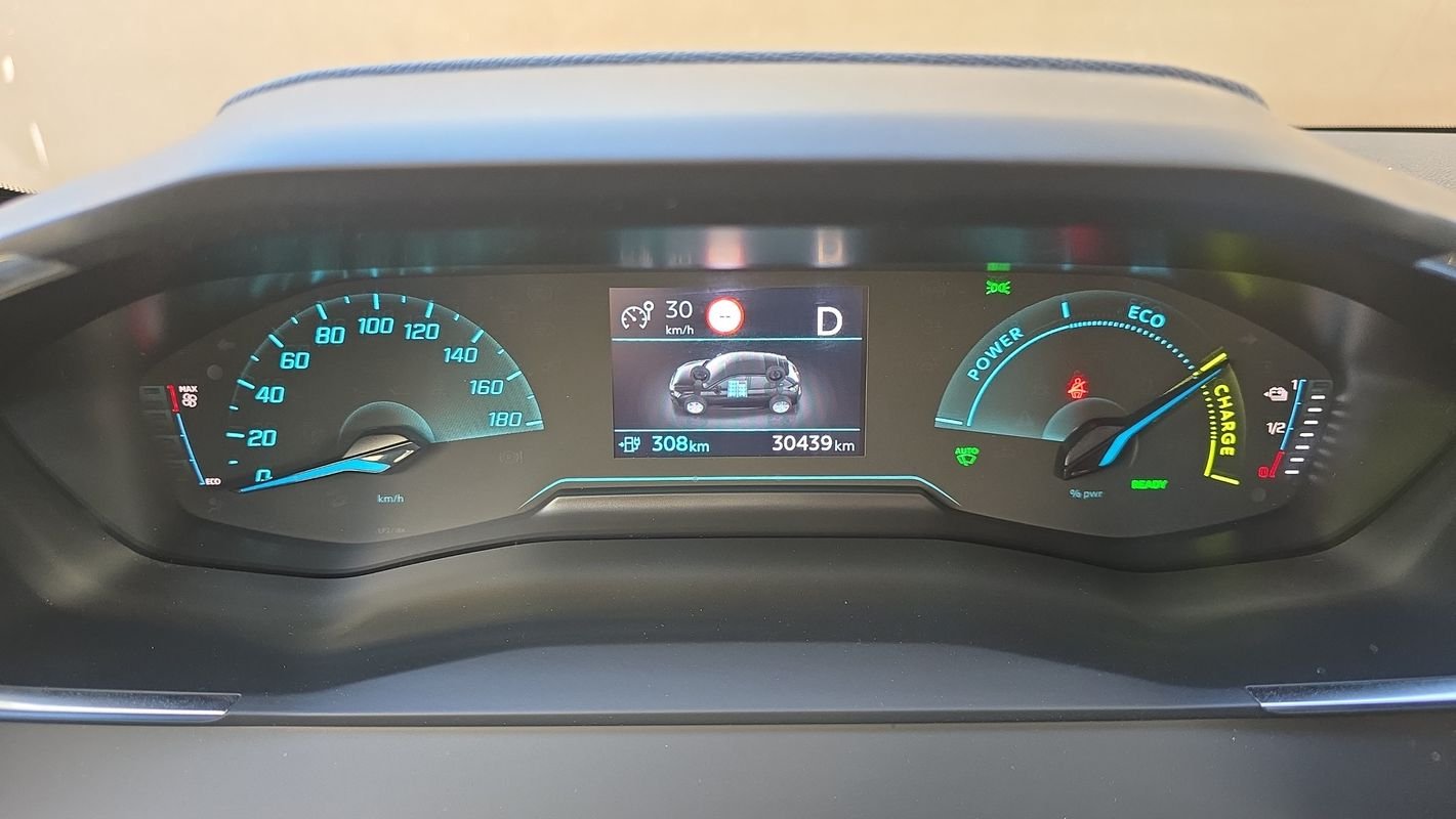 Peugeot E-208 - Photo 12