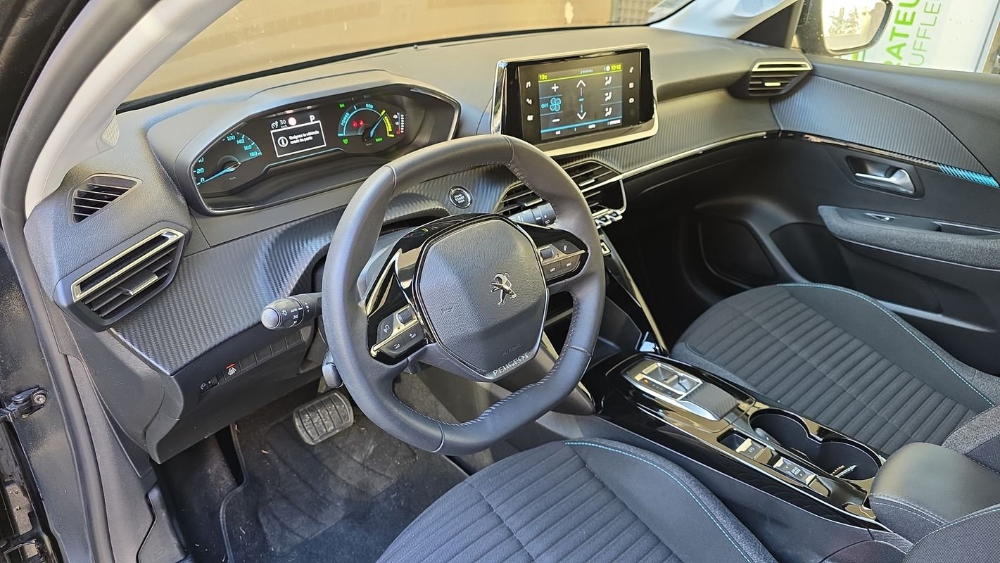 Peugeot E-208 - Photo 8