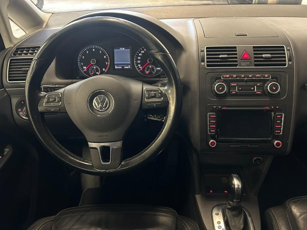 Volkswagen Touran - Photo 14
