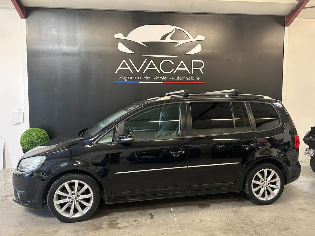 Volkswagen Touran - Photo 2