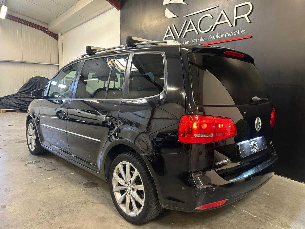 Volkswagen Touran - Photo 3