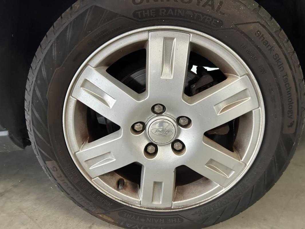 Ford Mondeo - Photo 18