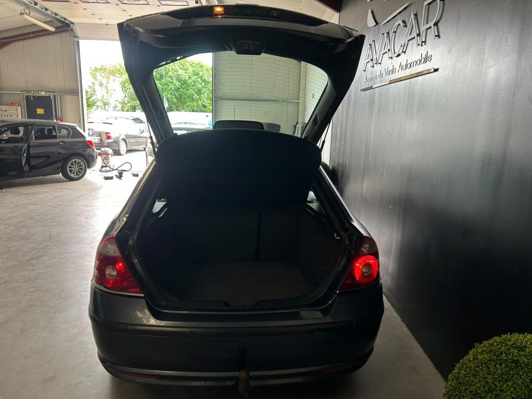 Ford Mondeo - Photo 19