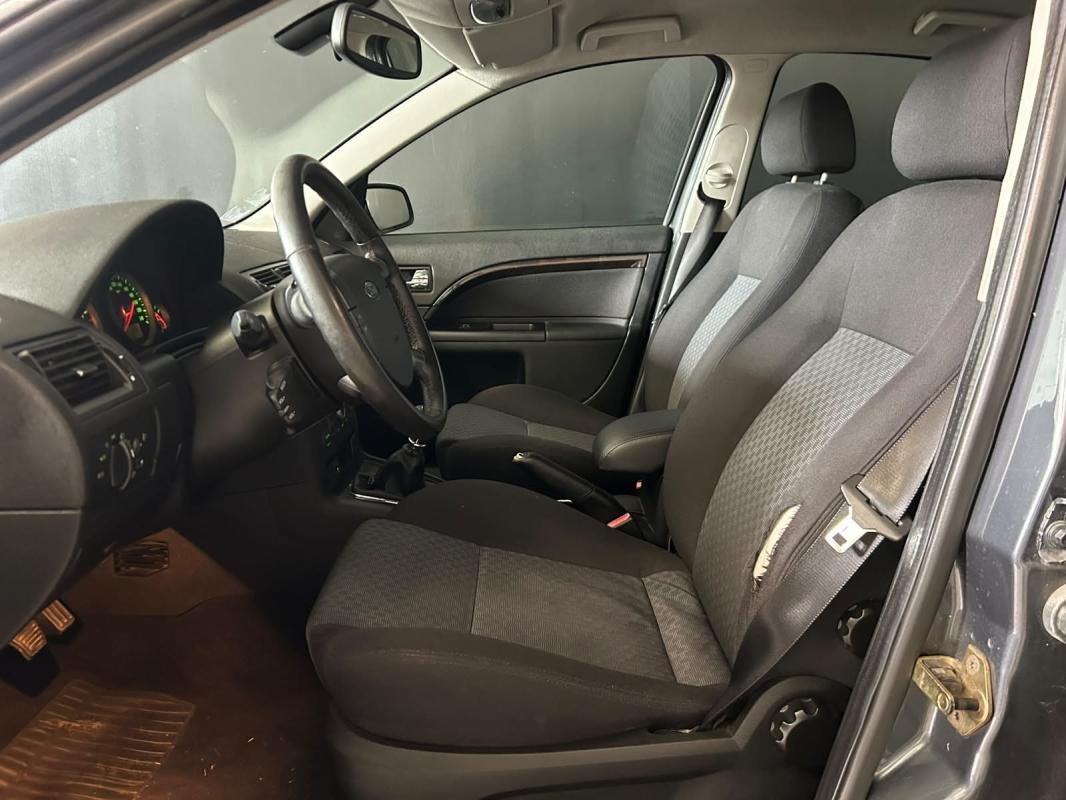 Ford Mondeo - Photo 7