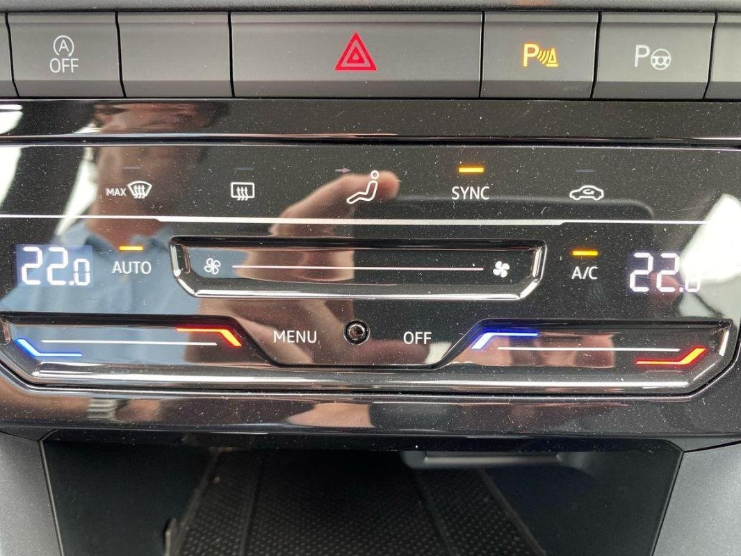 Volkswagen T-Roc - Photo 19