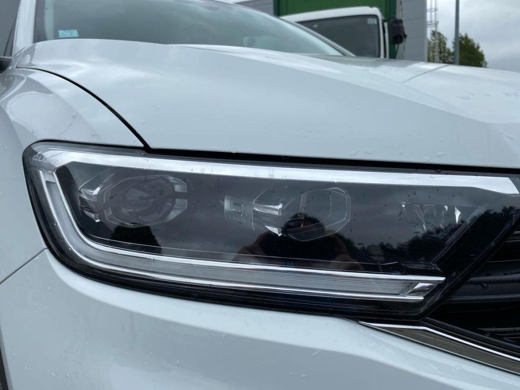 Volkswagen T-Roc - Photo 25
