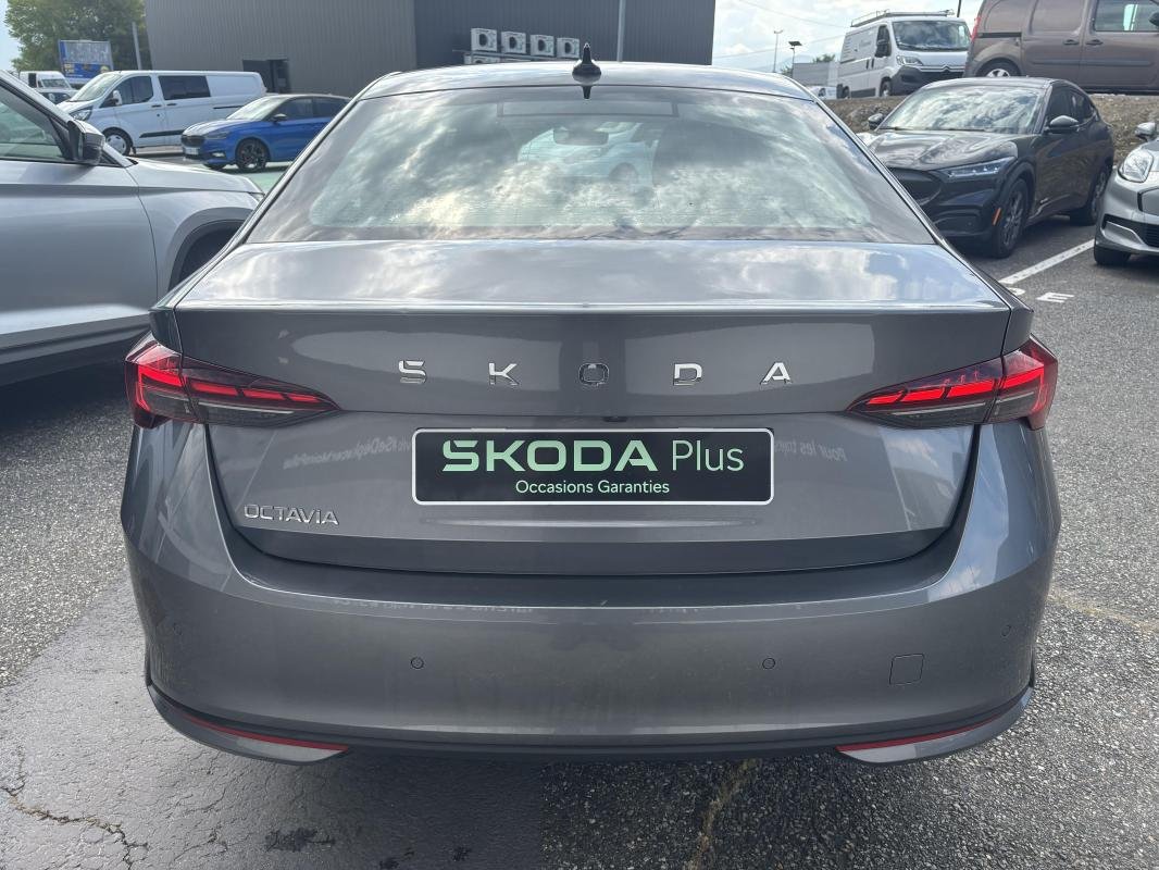 Skoda Octavia - Photo 4