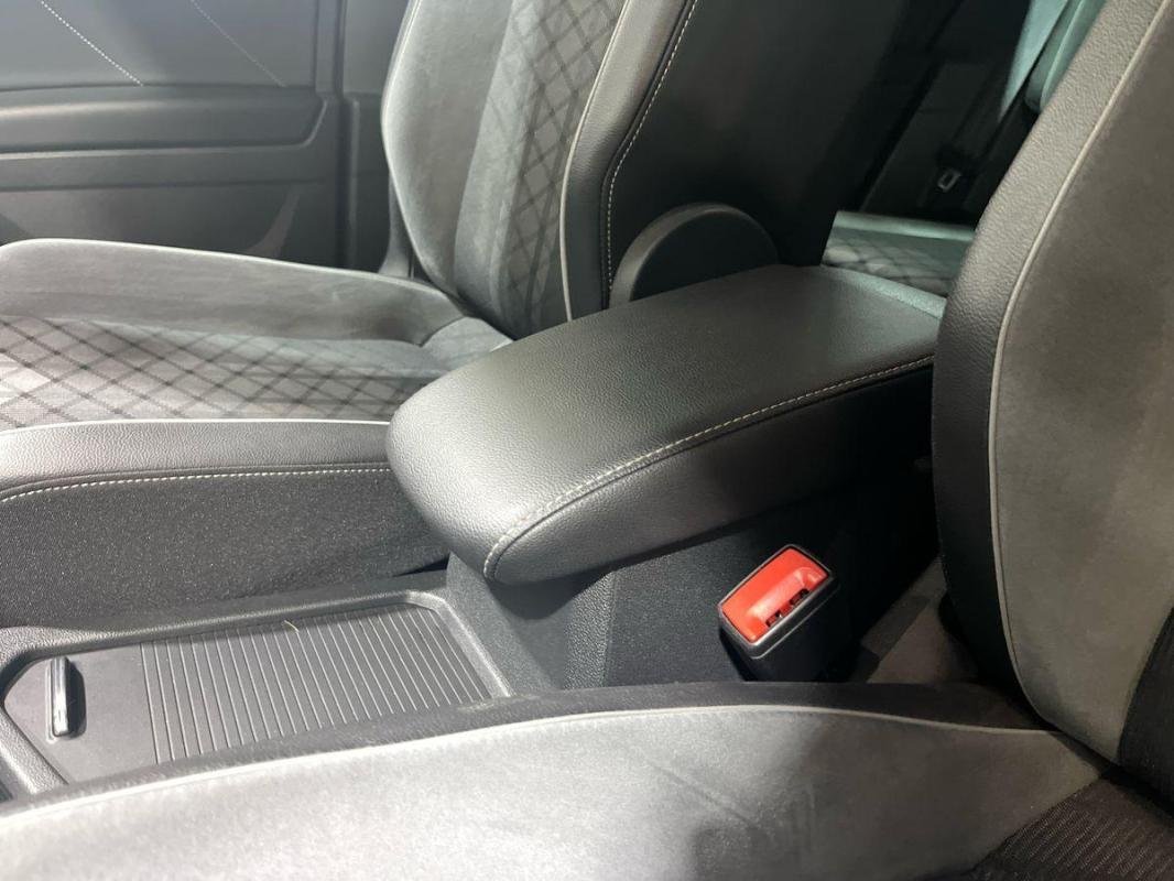Volkswagen Tiguan - Photo 12