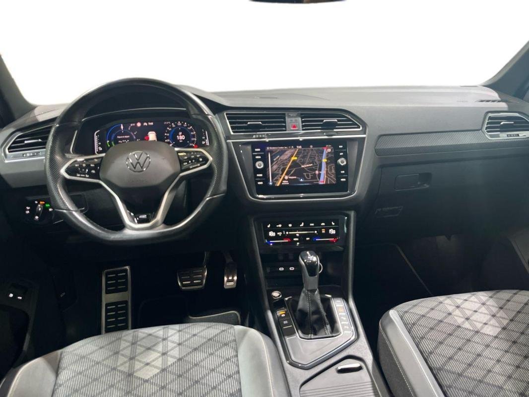 Volkswagen Tiguan - Photo 8