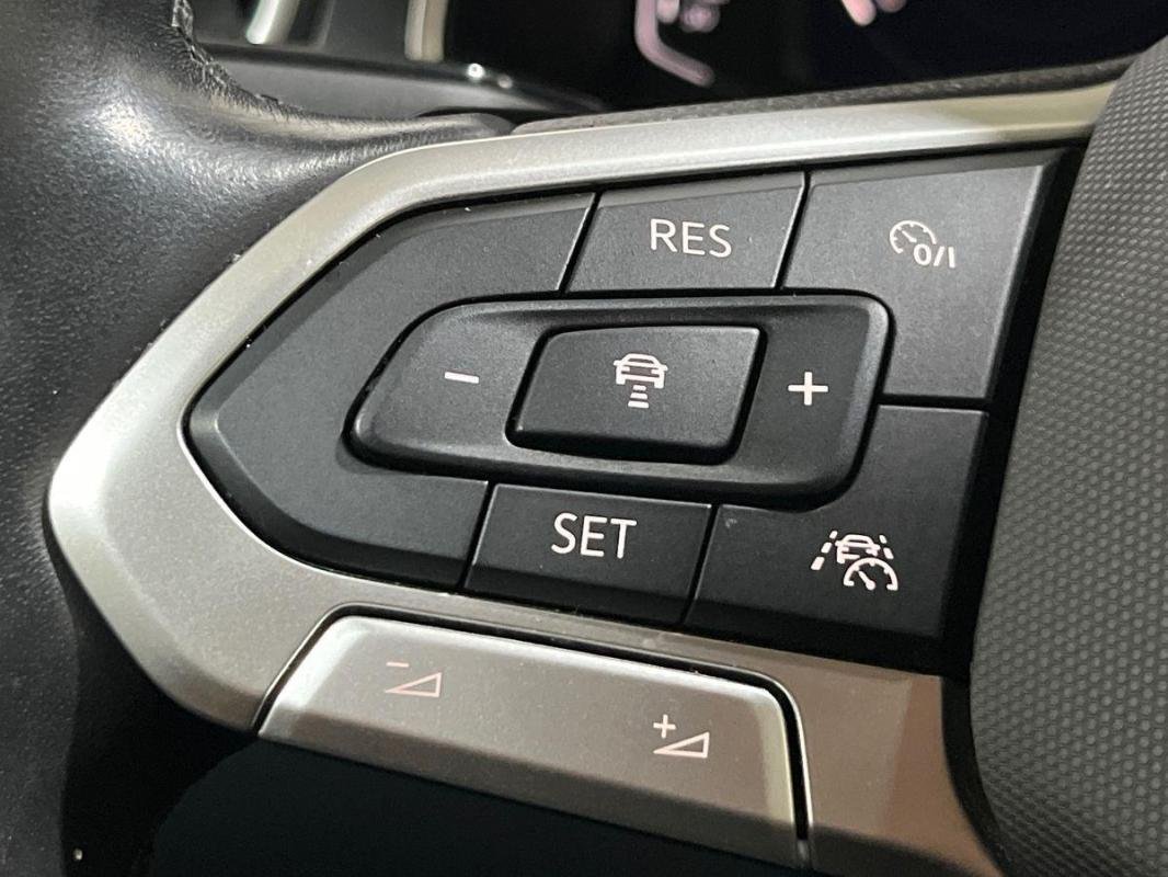 Volkswagen T-Roc - Photo 21