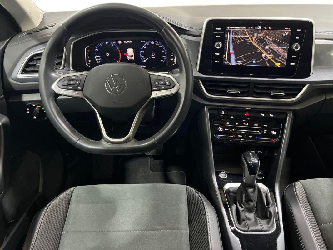 Volkswagen T-Roc - Photo 24