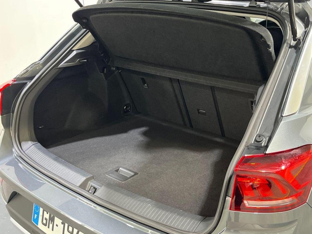 Volkswagen T-Roc - Photo 32