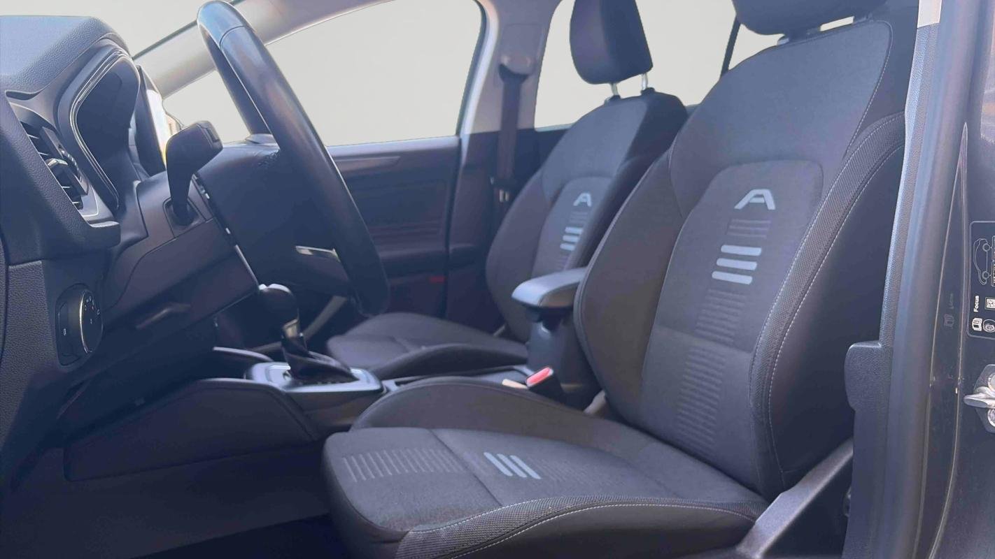 Ford Focus - Photo 11